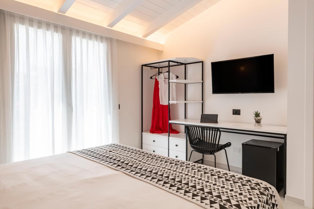 Cara A Bentu - Charming Rooms ตอร์โตลี ภายนอก รูปภาพ