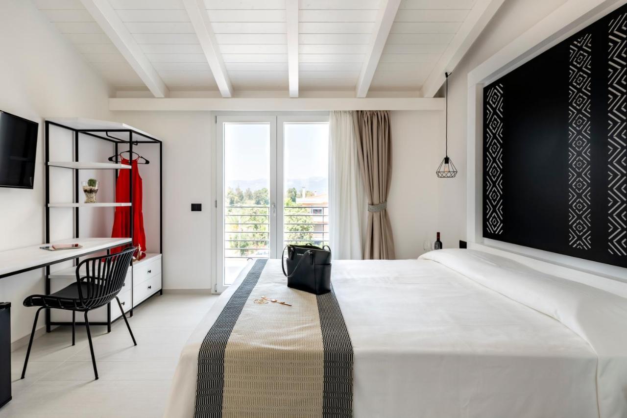 Cara A Bentu - Charming Rooms ตอร์โตลี ภายนอก รูปภาพ
